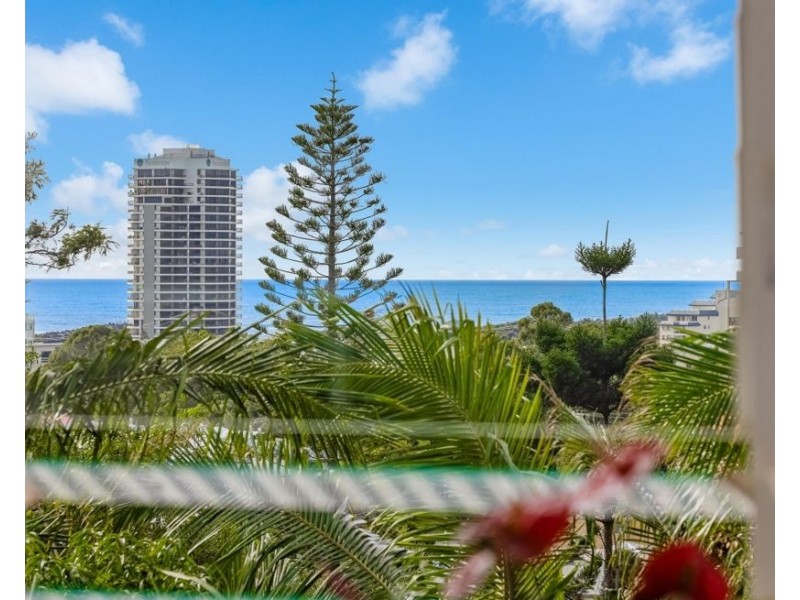 98 Garrick Street, Coolangatta QLD 4225