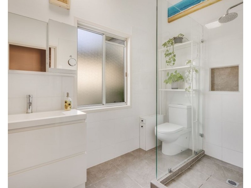 98 Garrick Street, Coolangatta QLD 4225