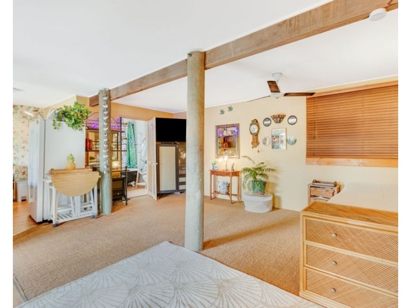 98 Garrick Street, Coolangatta QLD 4225