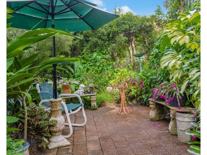 98 Garrick Street, Coolangatta QLD 4225