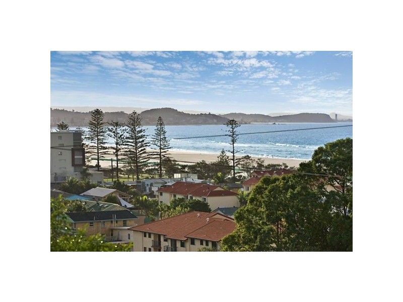 2/23 Tweed Street, Coolangatta QLD 4225