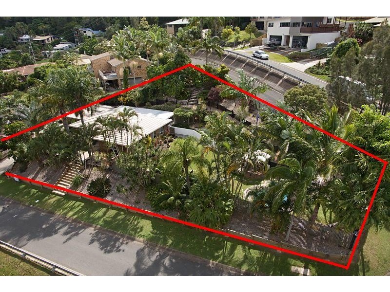 2 Mariners Crescent, Banora Point NSW 2486