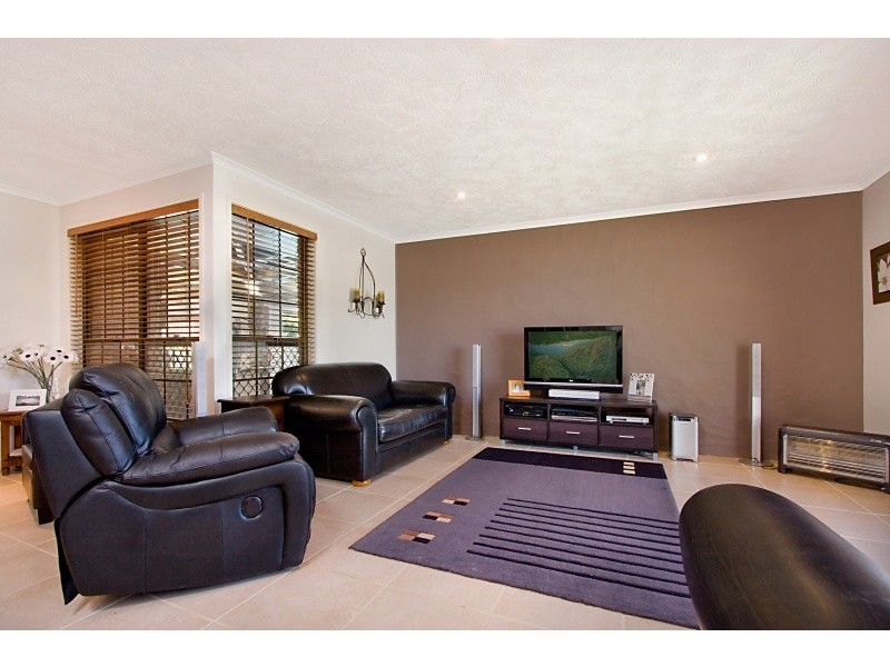 65 Old Ferry, Banora Point NSW 2486