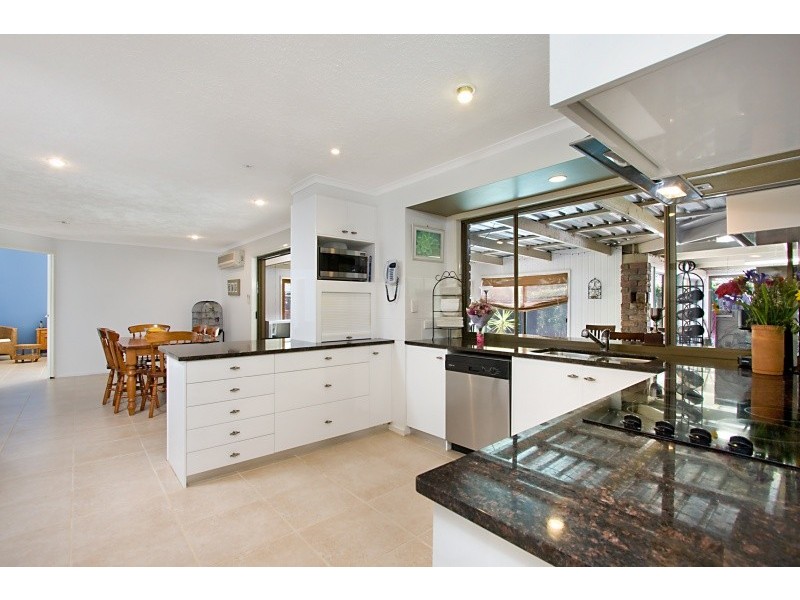 65 Old Ferry, Banora Point NSW 2486