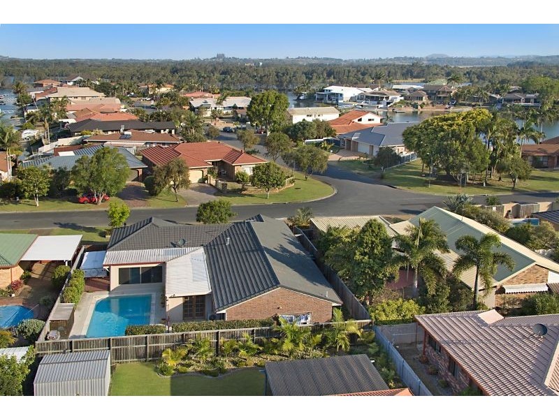 65 Old Ferry, Banora Point NSW 2486