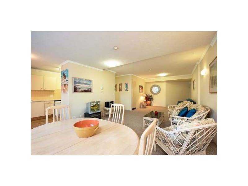 1 22 Boundary Street, Rainbow Bay QLD 4225