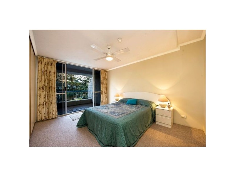 1 22 Boundary Street, Rainbow Bay QLD 4225