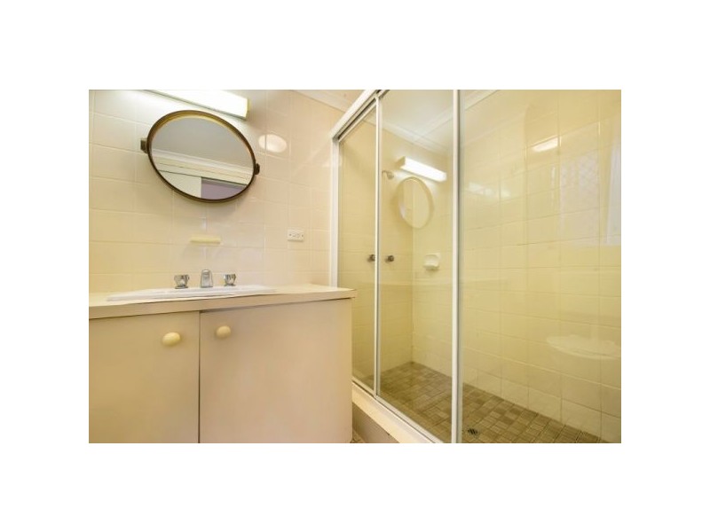 1 22 Boundary Street, Rainbow Bay QLD 4225