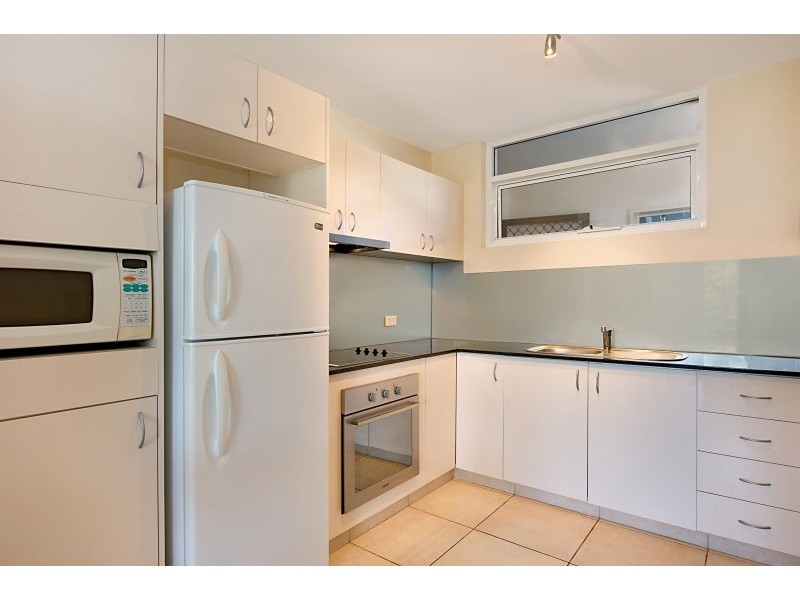 20 162 Marine Parade, Rainbow Bay QLD 4225