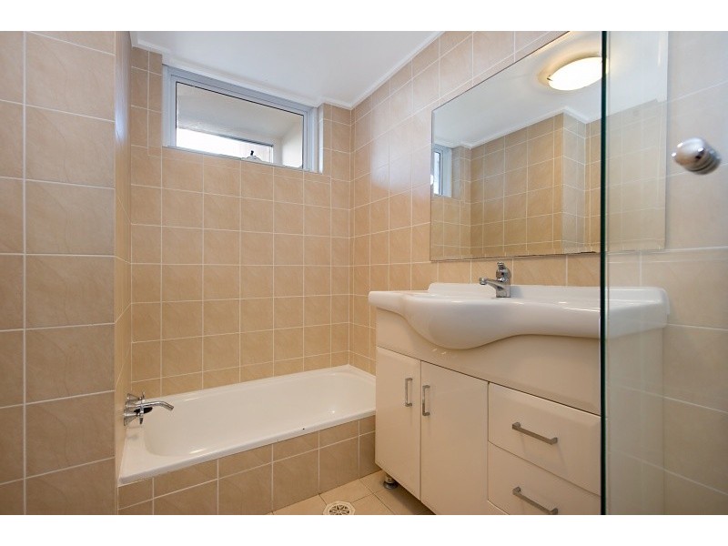 20 162 Marine Parade, Rainbow Bay QLD 4225