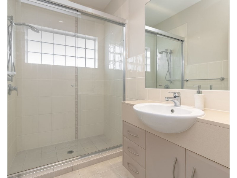 7/50 Dutton Street, Coolangatta QLD 4225