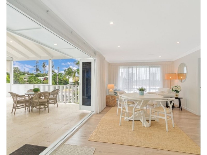 98 Dutton Street, Coolangatta QLD 4225