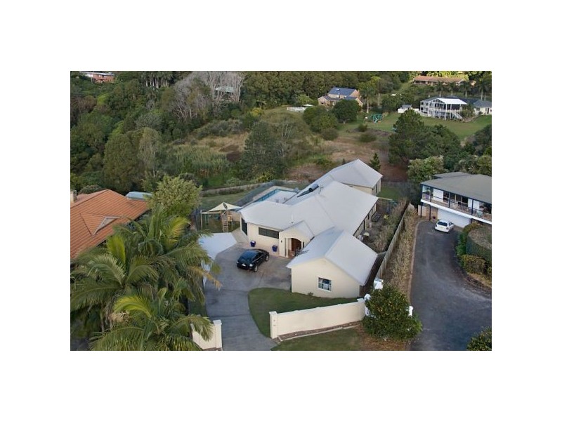 16 Glenbrae Drive, Terranora NSW 2486