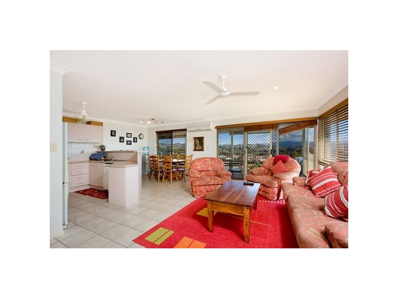 21 St Andrews Way, Banora Point NSW 2486