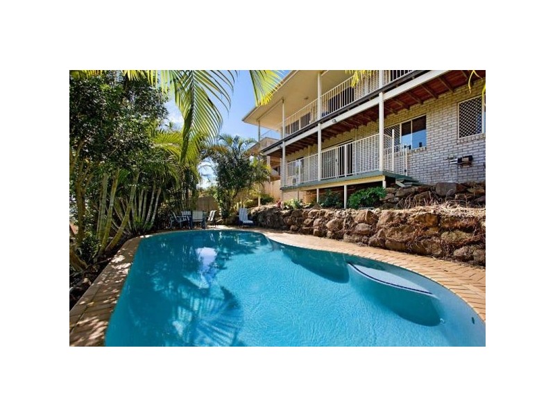21 St Andrews Way, Banora Point NSW 2486