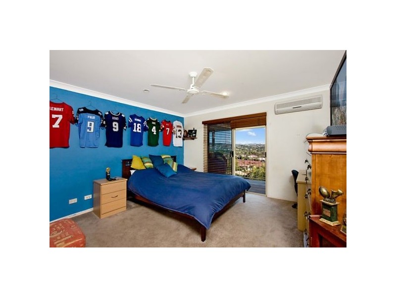 21 St Andrews Way, Banora Point NSW 2486