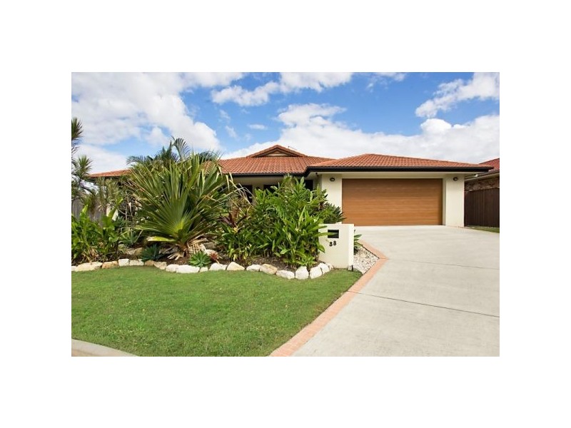 33 Traminer Court, Banora Point NSW 2486