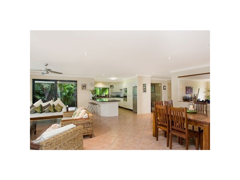 33 Traminer Court, Banora Point NSW 2486