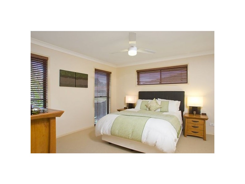33 Traminer Court, Banora Point NSW 2486