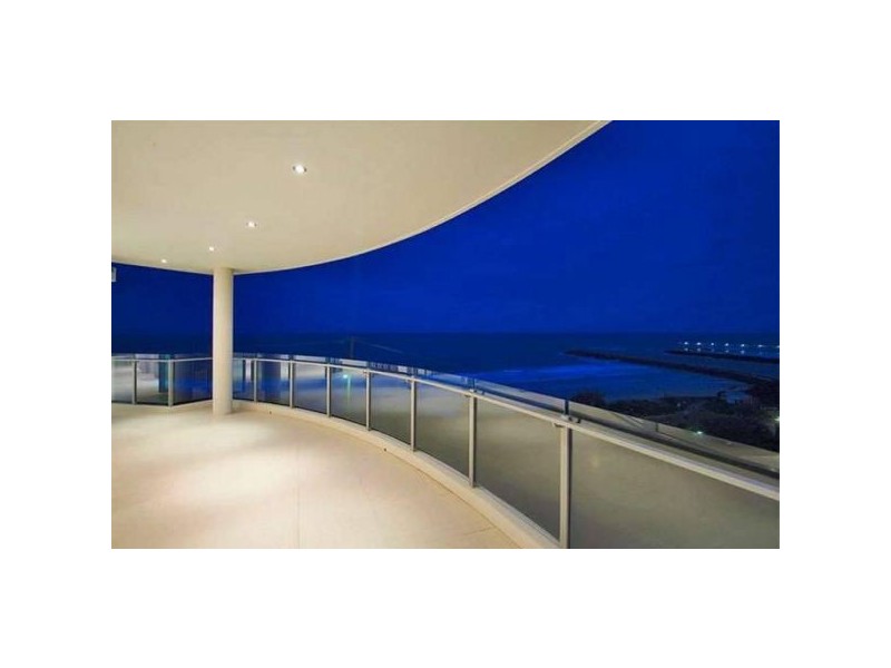 3/2 Hill Street, Rainbow Bay QLD 4225