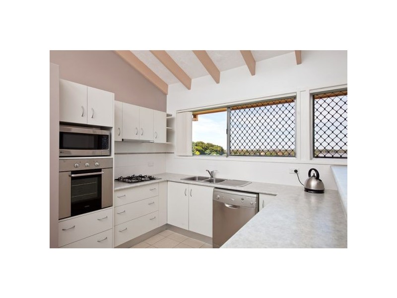 8 Summit Drive, Banora Point NSW 2486