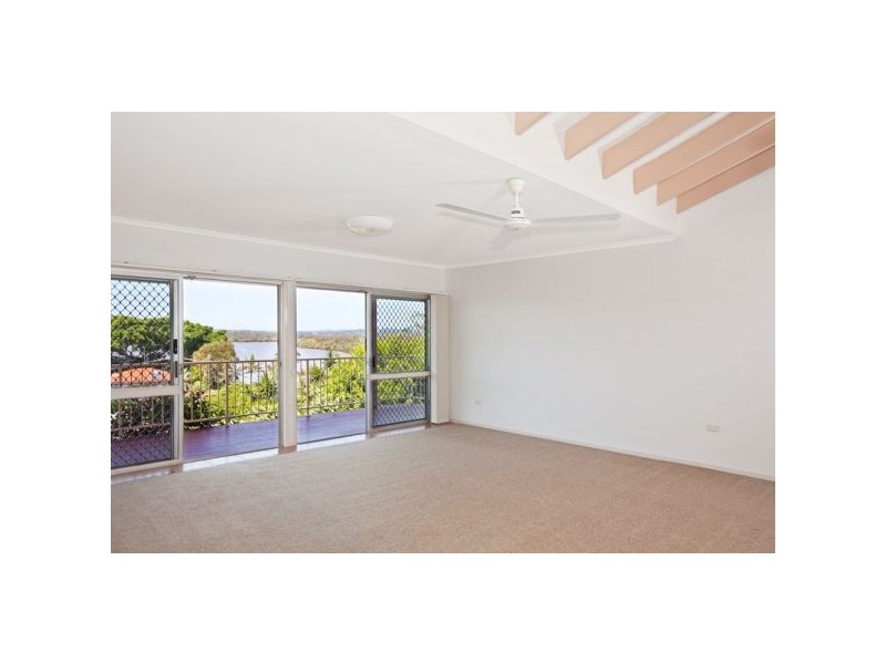8 Summit Drive, Banora Point NSW 2486