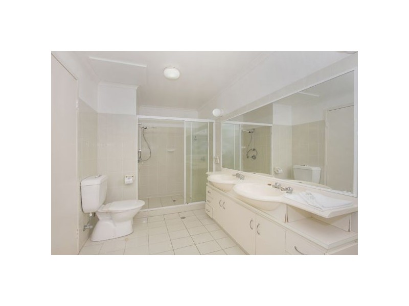 32/243 Boundary Street, Rainbow Bay QLD 4225