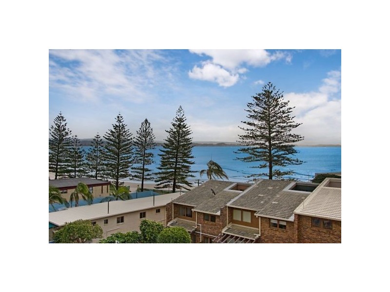 9/5 Eden Street, Rainbow Bay QLD 4225