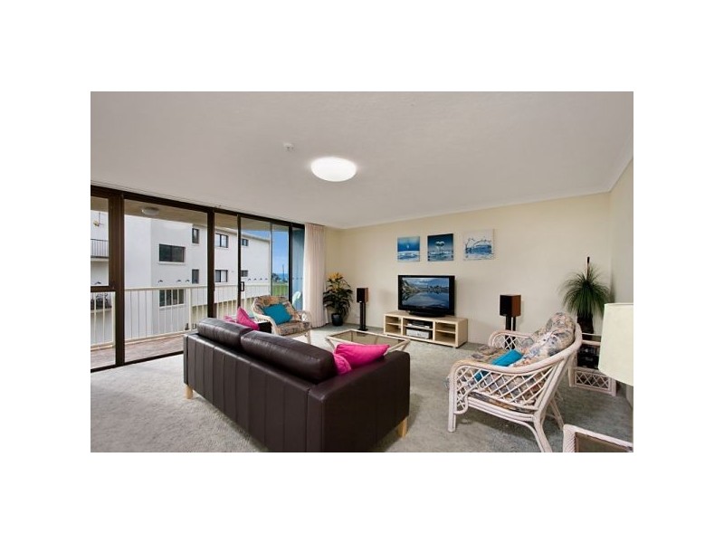9/5 Eden Street, Rainbow Bay QLD 4225