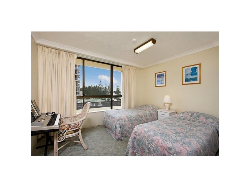 9/5 Eden Street, Rainbow Bay QLD 4225