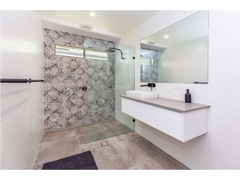 31 Jacaranda Avenue, Tweed Heads West NSW 2485