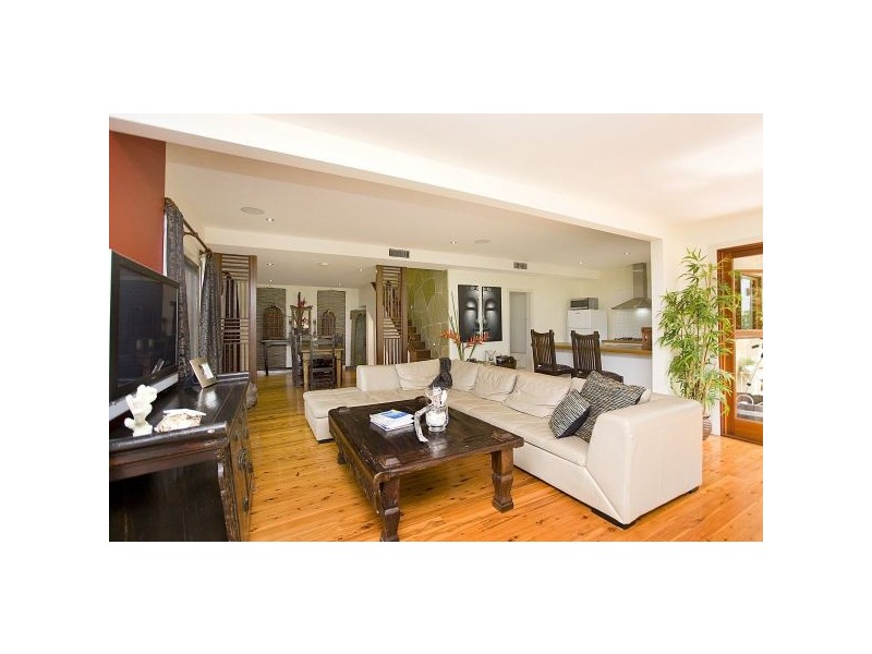 28 Stapylton St, Coolangatta QLD 4225