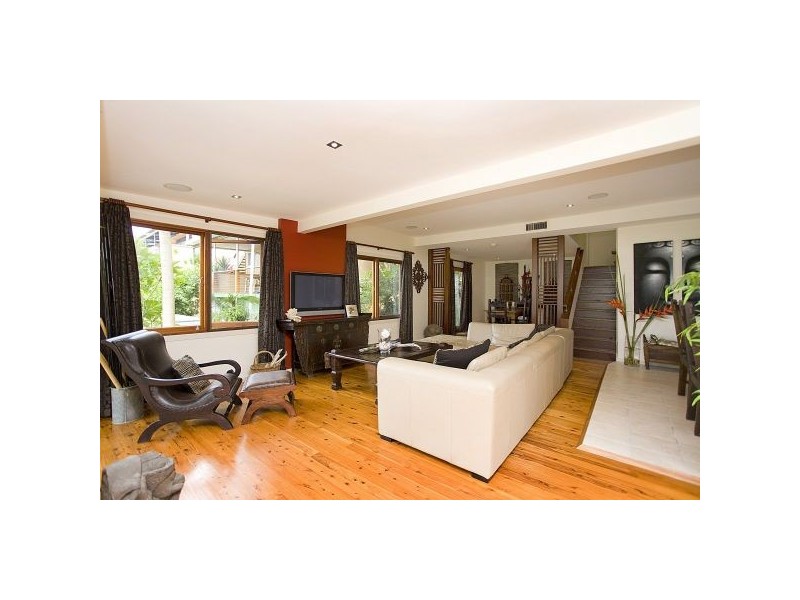 28 Stapylton St, Coolangatta QLD 4225
