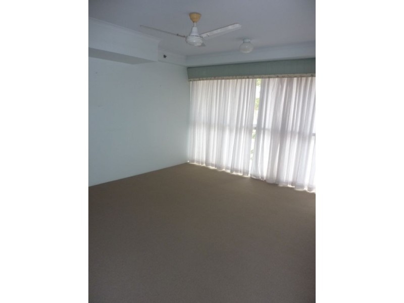 13/66 Marine Parade,, Coolangatta QLD 4225