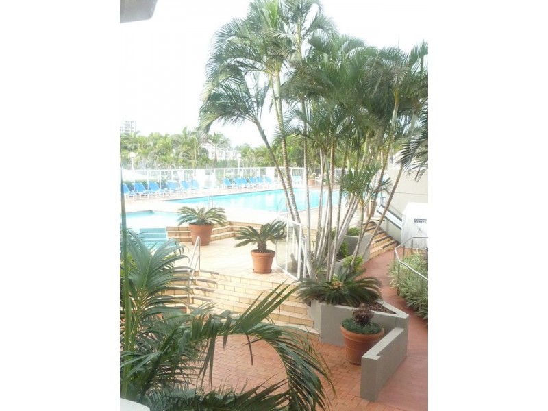 13/66 Marine Parade,, Coolangatta QLD 4225