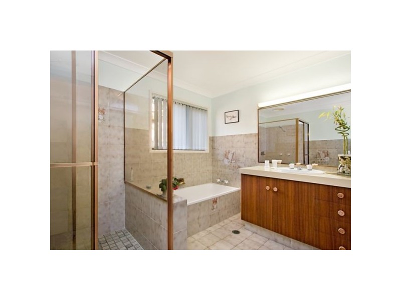 12 Coolabah Ct, Banora Point NSW 2486