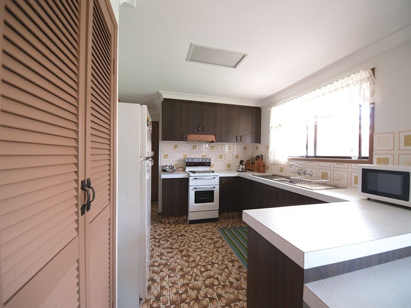 8 Sunset Blv, Tweed Heads West NSW 2485