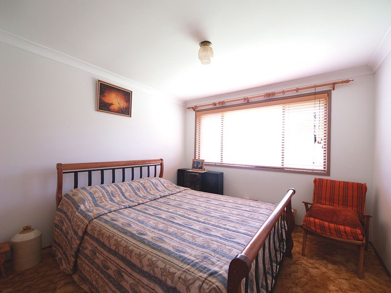 8 Sunset Blv, Tweed Heads West NSW 2485