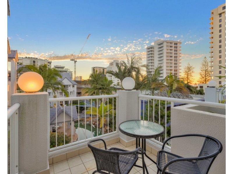 35/243 Boundary Street, Coolangatta QLD 4225