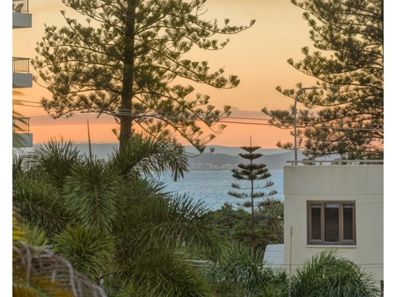 35/243 Boundary Street, Coolangatta QLD 4225