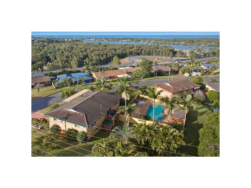 23 Summit Drive, Banora Point NSW 2486