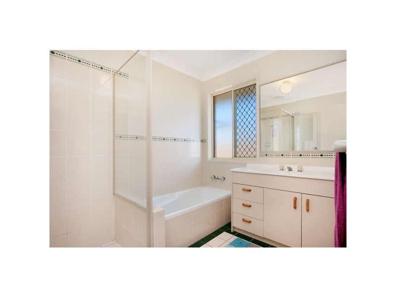 2/2 Cabernet Court, Tweed Heads South NSW 2486