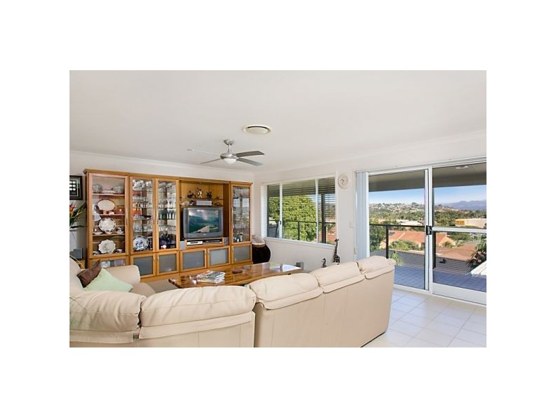 33 St Andrews Way, Banora Point NSW 2486