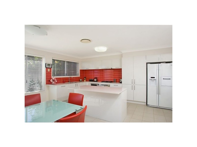 33 St Andrews Way, Banora Point NSW 2486