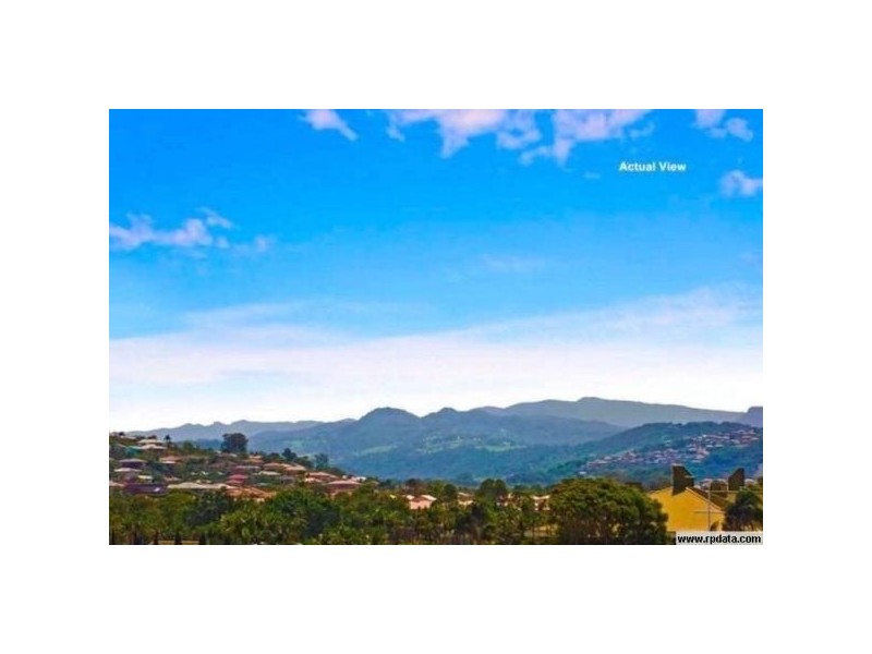 31 St Andrews Way, Banora Point NSW 2486