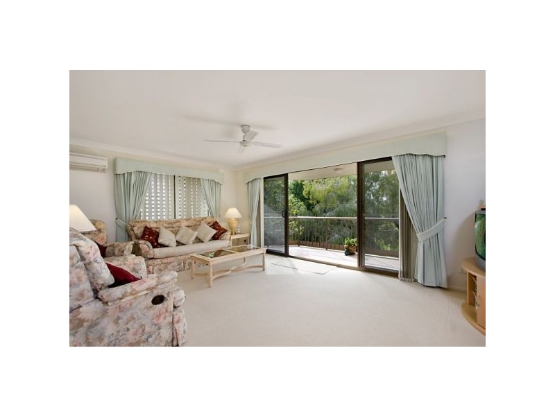 3/3 Reed St, Coolangatta QLD 4225