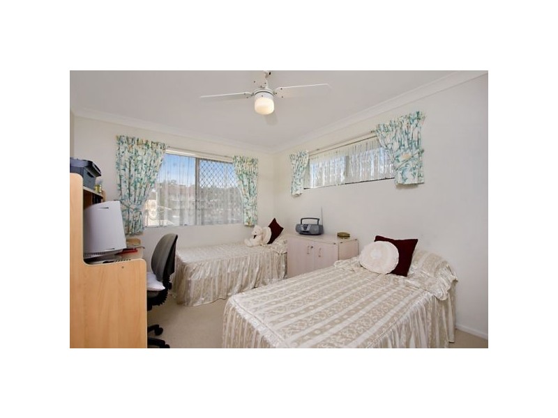 3/3 Reed St, Coolangatta QLD 4225