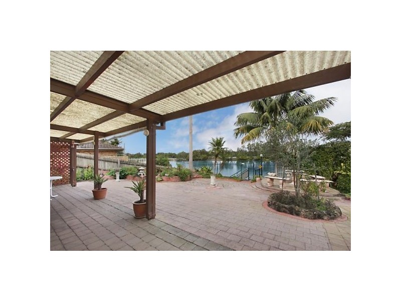 2 Commodore Court, Banora Point NSW 2486