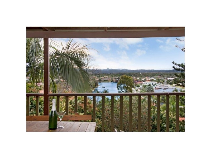 11 Leeward Tce, Tweed Heads NSW 2485