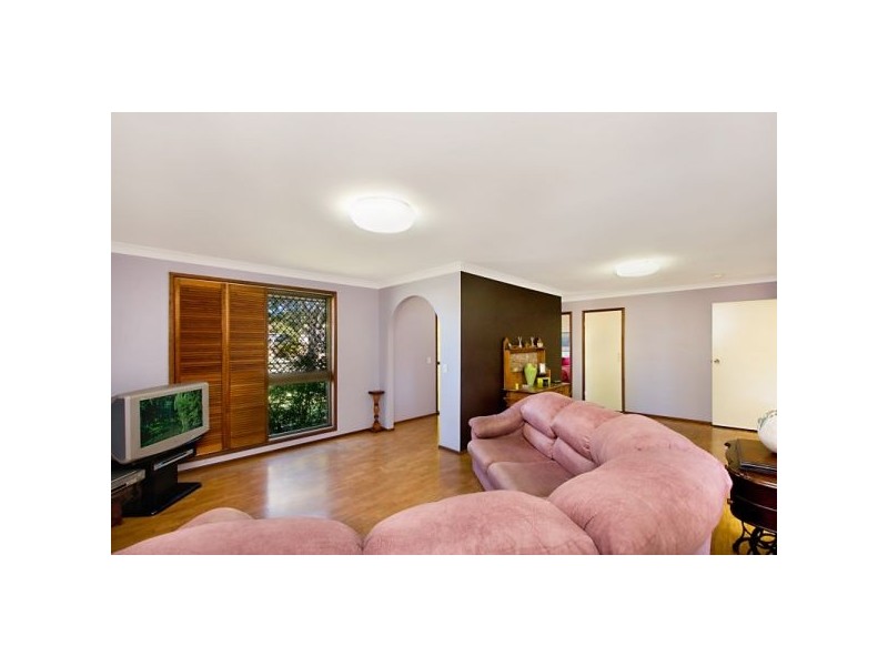 97 KP McGrath Dr, Elanora QLD 4221